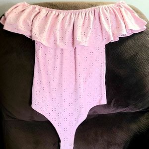 Medium Rue21 pink off the shoulder body suit